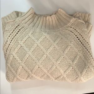 American Eagle Croppes Sweater